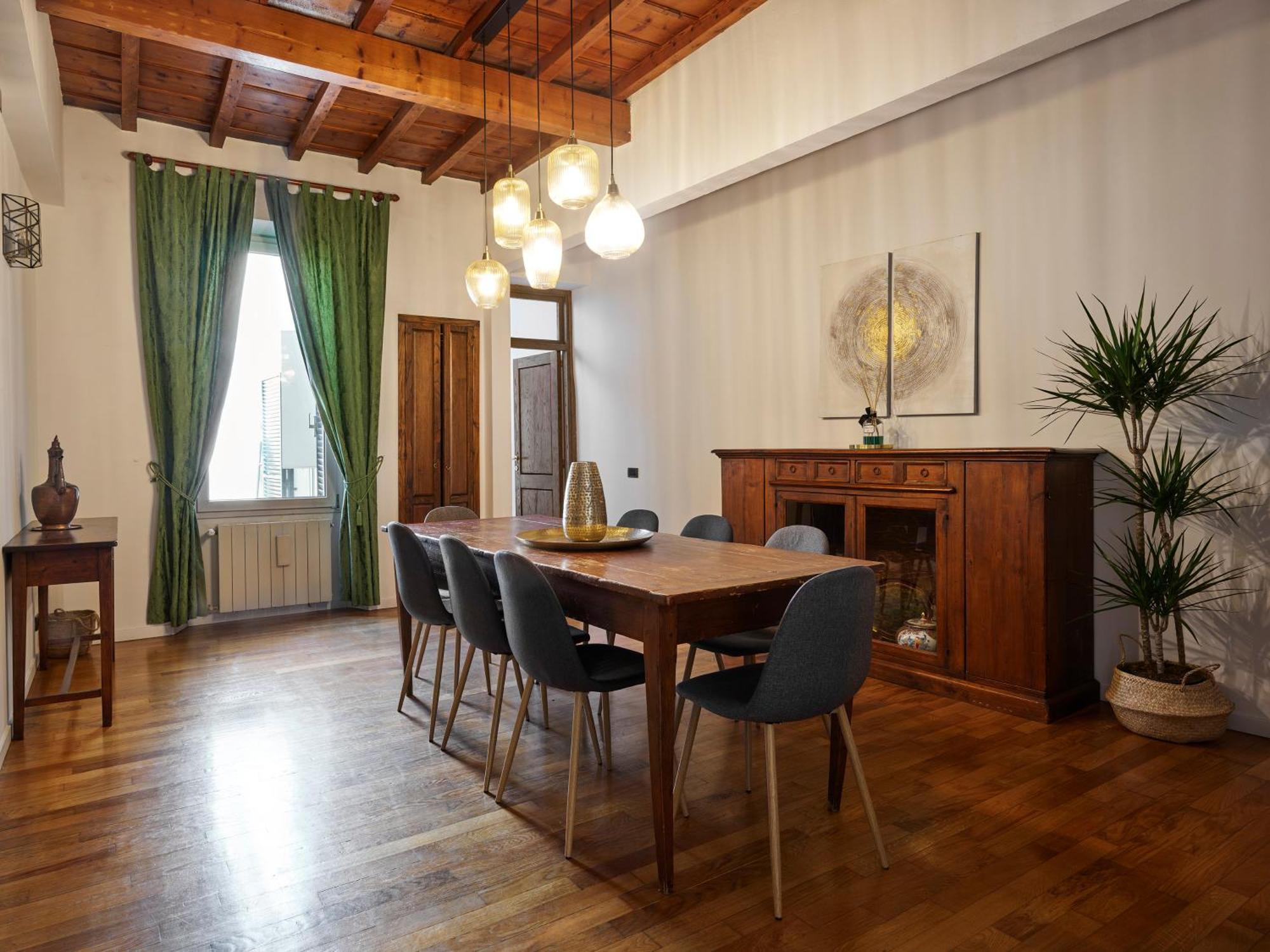 Best Location W/ Breathtaking Views Chic Palace Флоренція Екстер'єр фото