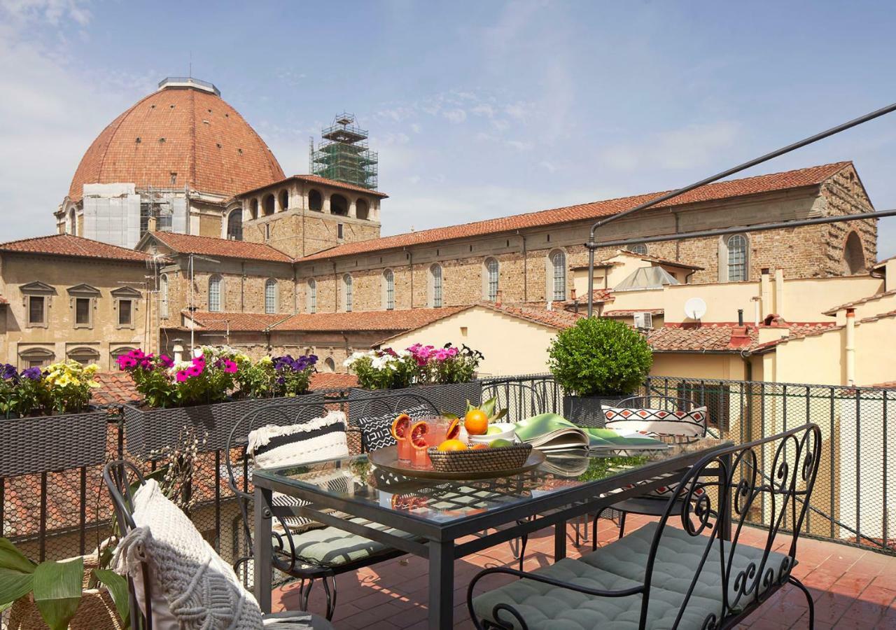Best Location W/ Breathtaking Views Chic Palace Флоренція Екстер'єр фото