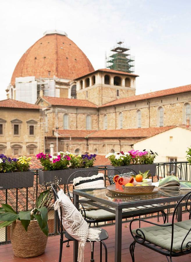 Best Location W/ Breathtaking Views Chic Palace Флоренція Екстер'єр фото